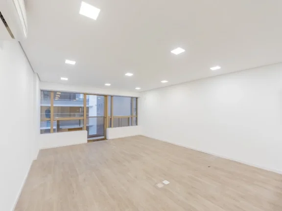 Imagem Conjunto Comercial Vila Romana - 50M², 1 Vaga Determinada, Móveis Planejados, Sacada, Split.