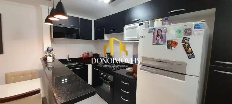 Imagem Cobertura muito bem localizada na Vila Scarpelli em Santo André. São 110 metros divididos em 2 dor...