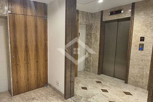 Imagem Leblon Alugo Sala 142m2 com ar central e 2 Vagas