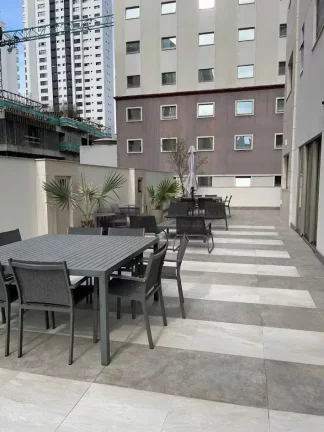 Imagem Apartamento com 3 suítes e 2 vagas de garagem há 250m2 do mar no Centro de Balneário Camboriú