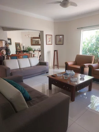 Imagem RESIDÊNCIA Á VENDA NO MORADA DO VERDE EM FRANCA/SP - 330m² de construção - 790m² de terreno