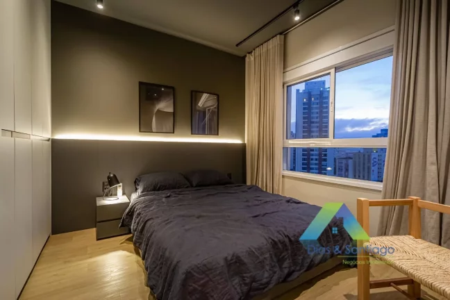 Imagem Apartamento todo mobiliado em Pinheiros com 39m² - 1 suíte com localização privilegiada a 210mts da Estação de Metrô Faria Lima/Pinheiros.