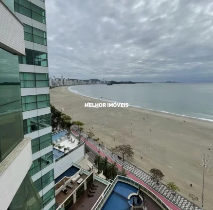 Imagem Apartamento Frente Mar com 04 Suítes em Balneário Camboriú