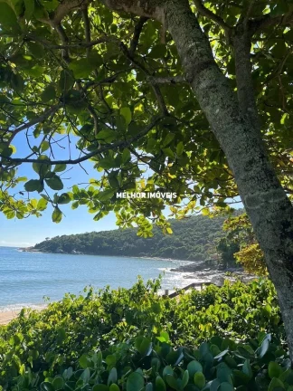 Imagem Casa á venda com 3 suítes á venda localizada na Praia de Taquaras em Balneário Camboriú.