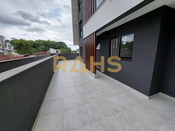 Apartamento Giardino no bairro Anita Garibaldi, com 159 m² sendo 1 suítes e 2 dormitórios, mais, ...