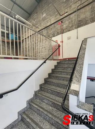 Imagem Galpão para locação no bairro Maranhão, São Paulo-SP: 6 salas, 4 banheiros, 1 vaga de garagem e 1.614m² de área.