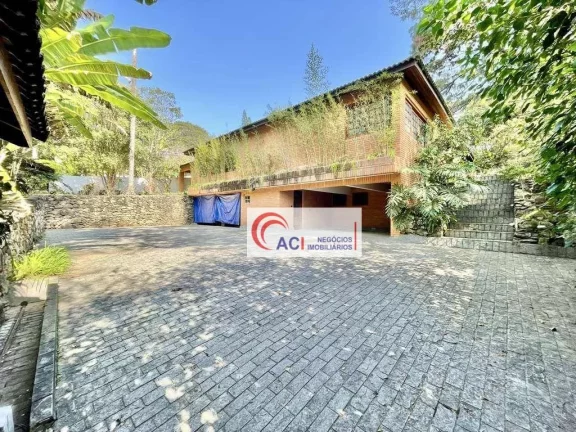 Imagem Casa com 5 Quartos à Venda ou Locação, 923 m² em Vila Santo Antônio - Cotia