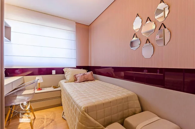 Imagem Apartamento com 3 quartos sendo 1 suíte, com piso laminado, churrasqueira e 2 vagas de garagem à venda por R$ 892.100 - Santo Inácio - Curitiba/PR