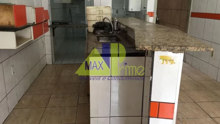 Imagem Espaço comercial de qualidade em localização estratégica! Sala espaçosa com 57m², ideal para lojas, escritórios ou consultórios