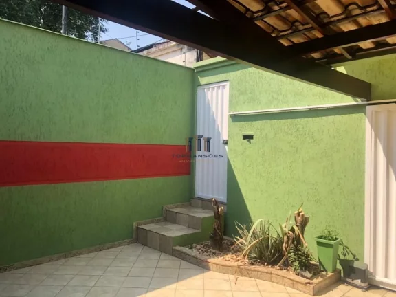 Imagem Linda Casa Geminada 3 quartos com suíte e churrasqueira no Bairro Copacabana