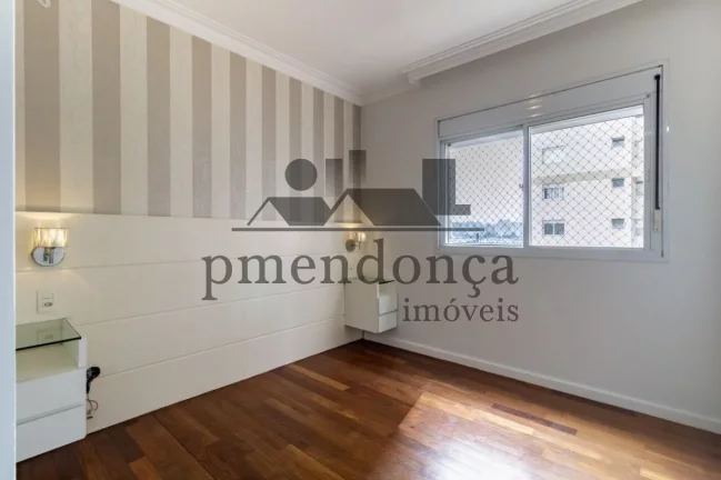 Imagem Apartamento na Barra Funda com 96m² em andar alto, 3 quartos e 2 vagas.