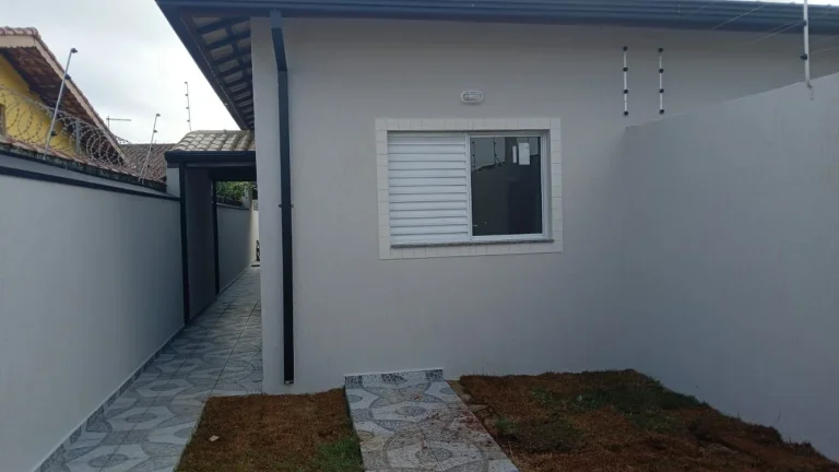 Casa para Venda em Itanhaém, Jardim Regina, 2 dormitórios, 1 suíte, 2 banheiros, 2 vagas