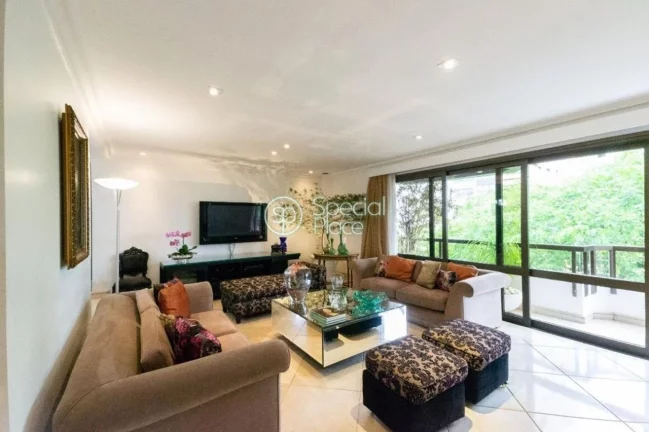 Imagem Lindo apartamento de alto padrão, com ambientes bem planejados, com uma excelente localização em ...
