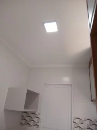 Imagem Sobrado de 2 quartos em condomínio para venda na Aviação, Praia Grande-SP: 1 banheiro, 1 vaga, 50,00 m².