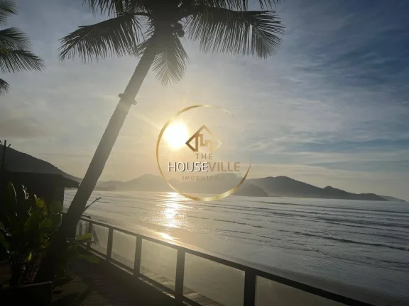 Imagem Casa 3 dormitórios ( 3 Suítes),Pé na Areia Praia Maranduba, 280m², Ubatuba.