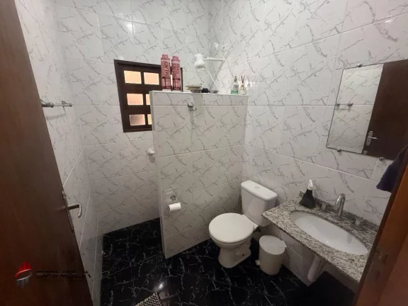 Imagem Casa com 2 dormitórios à venda, 80 m² por R$ 370.000,00 - Maracanã - Praia Grande/SP