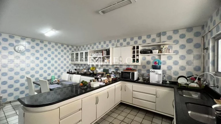 Imagem Oportunidade em BOA VIAGEM: 215m², 04qts, 02suites, 02vagas!..