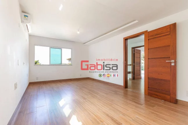 Imagem Casa com 6 dormitórios à venda, 400 m² por R$ 3.150.000 - Village de Búzios - Armação dos Búzios/RJ