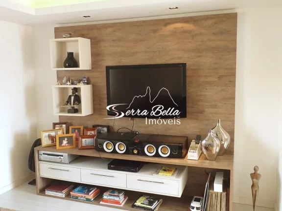 Imagem Casa com 4 dormitórios à venda, 122 m² por R$ 950.000,00 - Bom Retiro - Teresópolis/RJ