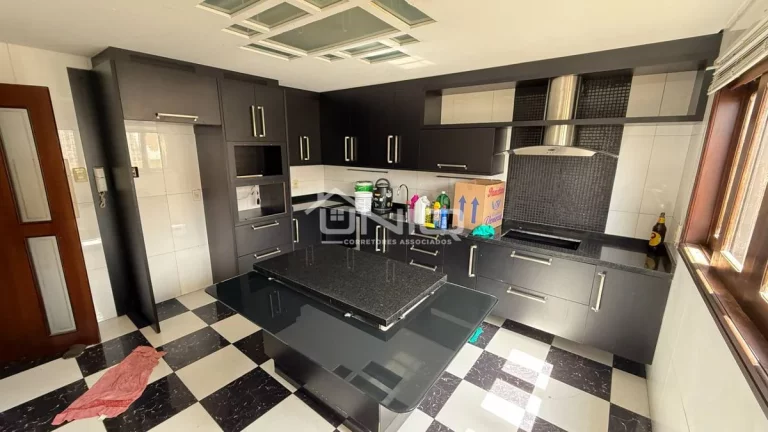 Imagem Casa Suite Master + 1 Suite + 4 Quartos - Bairro Bancarios