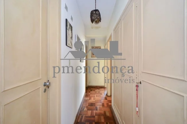 Imagem Apartamento de 141m² em Pinheiros para reforma, 3 quartos e 1 vaga.