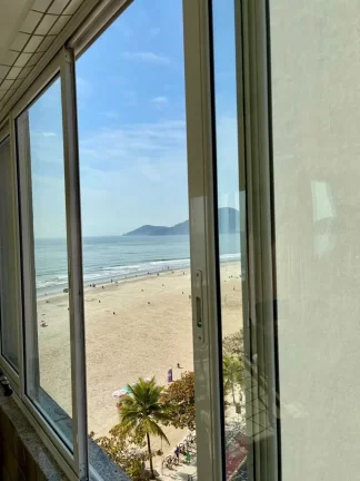 Imagem Frente mar com 3 dormitórios sendo 1 suíte e 2 vagas, Vista Panorâmica da Orla de Balneário Camboriú