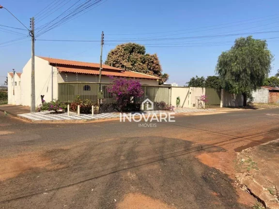 Imagem Casa com 4 dormitórios à venda, 300 m² por R$ 500.000,00 - Setor São João - Itumbiara/GO
