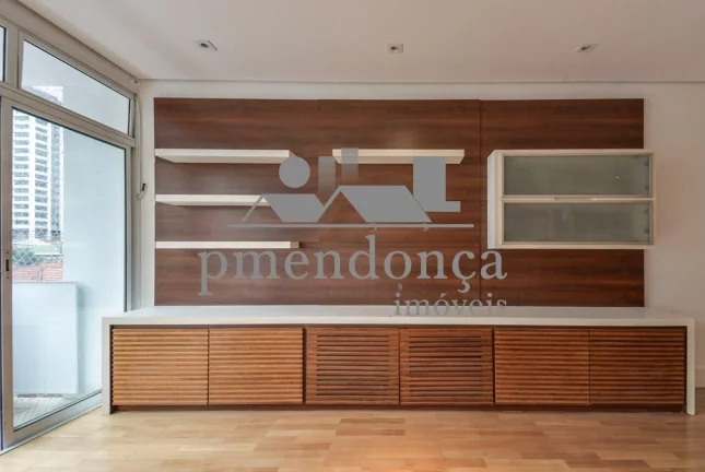 Imagem Apartamento reformado a venda em Pinheiros com 2 quartos( 1 suí­te )e 1 vaga, 123m²