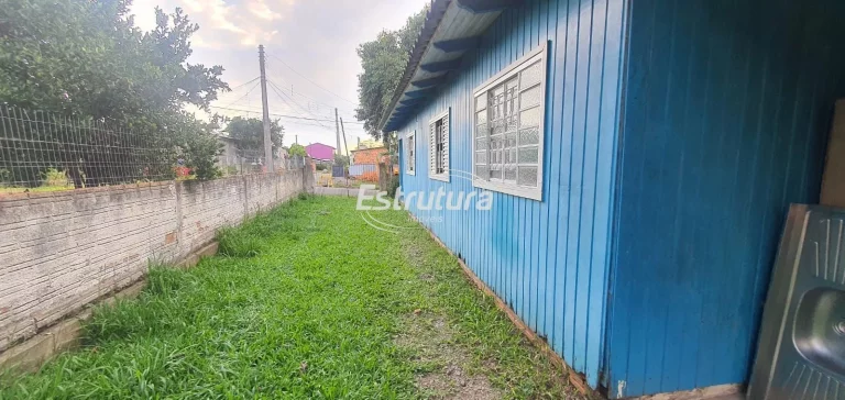 Imagem Casa com terreno amplo no bairro Camobi