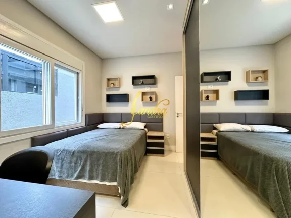 Imagem Excelente Casa no Condomínio Capão Ilhas! Estilo Contemporânea, mobiliada e decorada, composta por 03 suítes