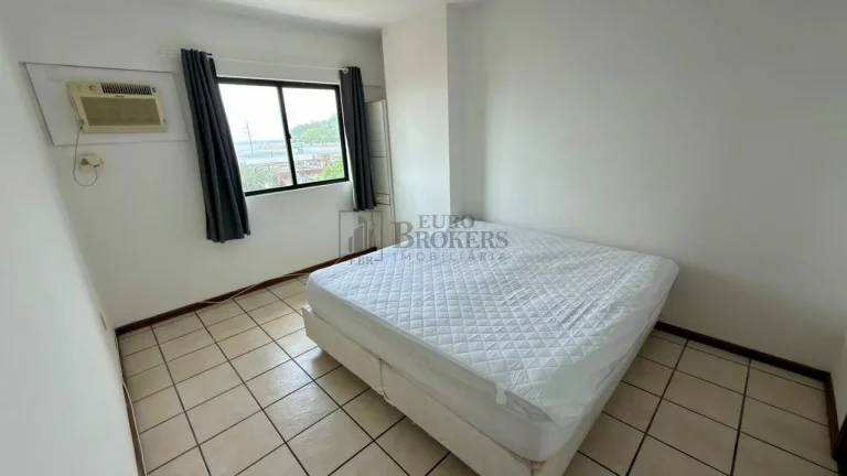 Imagem Apartamento Quadra Mar para locação temporada com 03 dormitórios