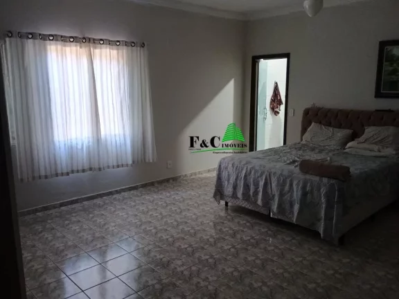 Imagem Chácara para Venda em Limeira, Área Rural de Limeira, 4 dormitórios, 1 suíte, 1 banheiro, 4 vagas