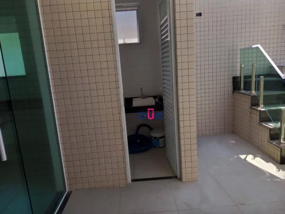 Imagem Sobreposta alta duplex com 3 suítes e lazer completo no Boqueirão, Santos