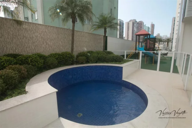 Imagem Apartamento 3 dormitórios para Venda em Balneário Camboriú / SC no bairro Centro