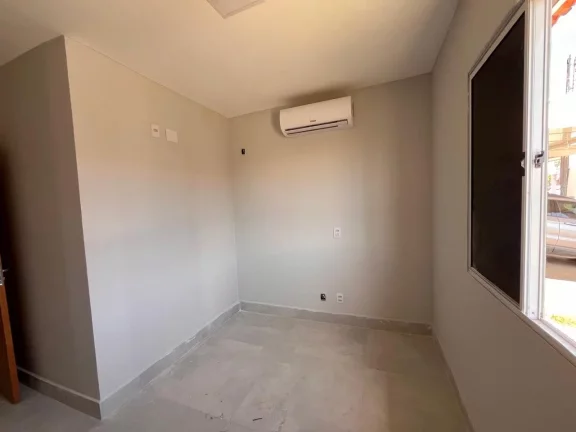 Imagem Casa em Condomínio para Venda em Cuiabá / MT no bairro Jardim Imperial
