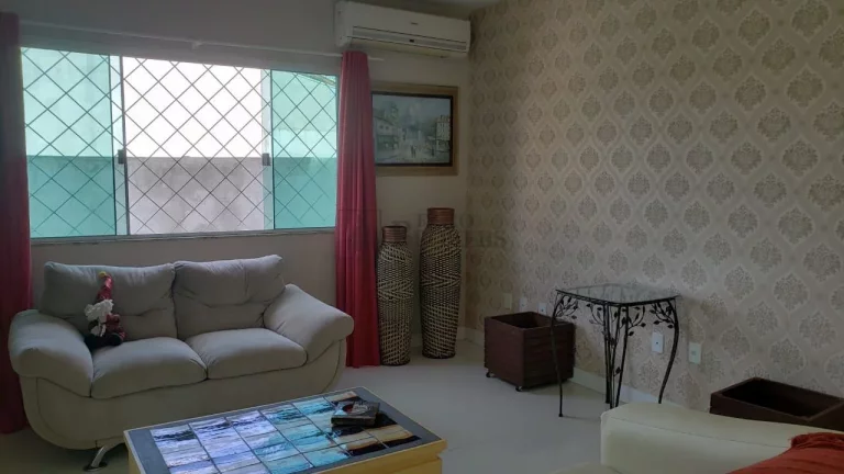Imagem Ótima casa com 4 dormitórios na Praia dos Amores