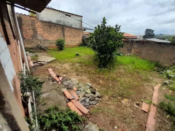 Imagem Casa à venda em Barbacena, Santo Antônio, com 2 quartos, 62,00m2