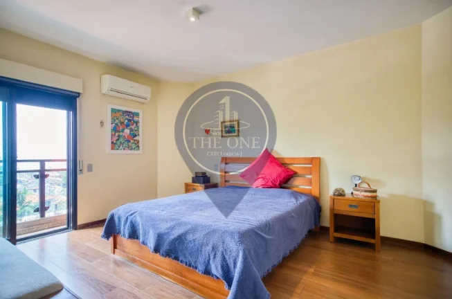 Imagem Imóvel de Luxo em Perdizes: Apartamento de 4 Quartos e 3 Suítes com 212m², 2 Salas e 4 Vagas de Garagem