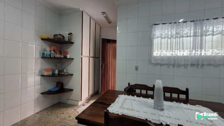 Imagem Sobrado 3 Dorms. 4 vagas e quintal com churrasqueira