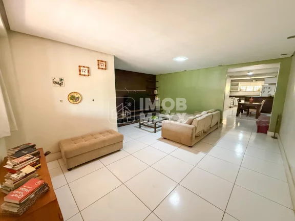 Imagem Casa à Venda na Asa Sul, Brasília, 4 Quartos, 150m², R$1.100.000