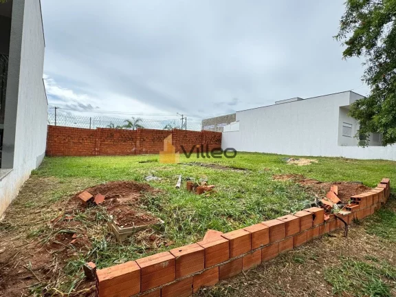 Imagem Apresentamos uma excelente oportunidade para você que deseja construir a casa dos seus sonhos em um...