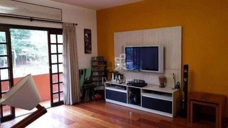 Imagem Casa à venda, 160 m² com 3 dormitórios, 3 banheiros, 2 vagas - Jardim das Vertentes - São Paulo/SP