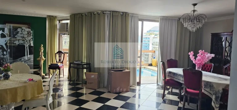 Imagem Apartamento de luxo à venda na Barra da Tijuca, Rio de Janeiro - 4 quartos, 2 suítes, 2 salas, 4 banheiros, 3 vagas de garagem - 304m².