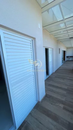 Imagem COBERTURA NA PRAIA DA TONINHAS COM VISTA PANORÂMICA DO MAR