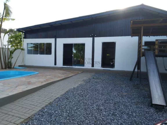 Imagem Excelente casa no Estaleirinho
