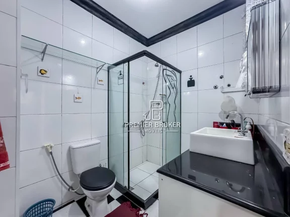 Imagem Apartamento à venda, 52 m² por R$ 360.000,00 - Várzea - Teresópolis/RJ