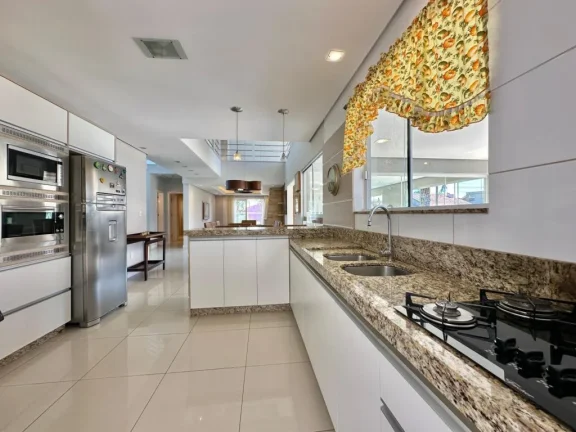 Imagem Casa 4 Dormitórios - Bairro Capão Novo