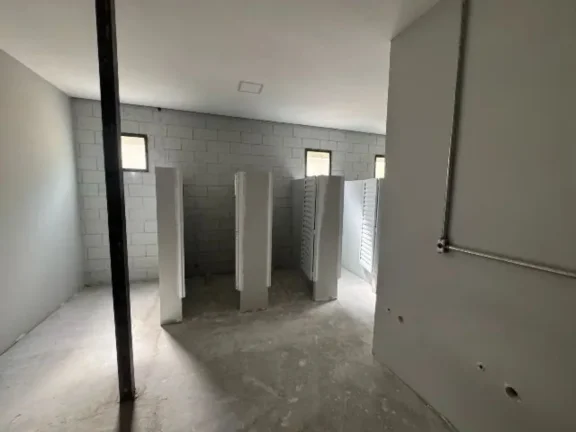 Imagem Galpão Industrial de Alto Padrão para Locação em Sorocaba-SP, Bairro Iporanga: 5 Salas, 5 Banheiros, 5 Vagas de Garagem, 3.000m².