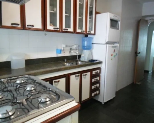 Imagem Apartamento à venda no Guarujá na Praia das Pitangueiras.