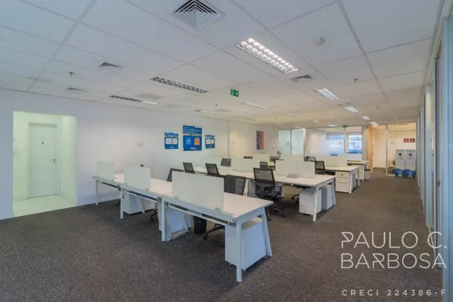 Imagem Andar com 592m² - Mobiliado - 24 Vagas - 2 Quadras do Metrô